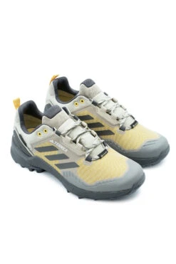 Adidas Terrex Adidas Terrex Swift R3 GTX (GORE-TEX) Shoe Wonder Beige / Charcoal / Semi Spark -Skate Verkauf adidas terrex swift r3 gtx gore tex shoe wonder beige charcoal semi spark 04
