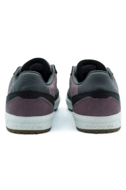 Adidas Adidas Tyshawn II Shoe Shadow Fig / Grey Five / Core Black -Skate Verkauf adidas tyshawn ii shoe shadow fig grey five core black 03