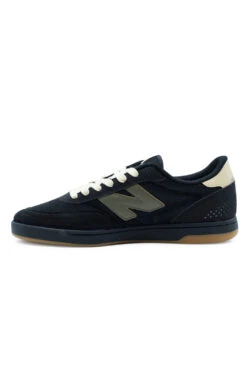 New Balance Numeric New Balance Numeric 440 Shoe Black / Gum -Skate Verkauf new balance numeric 440 shoe black gum 05