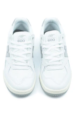 New Balance Numeric New Balance Numeric Tom Knox 600 Shoe White / Grey -Skate Verkauf new balance numeric tom knox 600 shoe white grey 02