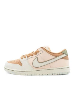 Nike SB Nike SB Dunk Low Pro PRM Shoe (Trocadero Gardens) Amber Brown / Guava Ice