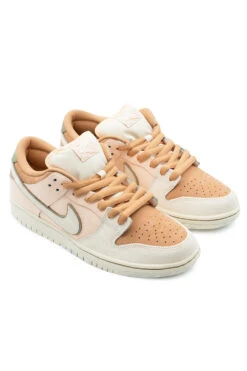 Nike SB Nike SB Dunk Low Pro PRM Shoe (Trocadero Gardens) Amber Brown / Guava Ice -Skate Verkauf nike sb dunk low pro prm shoe trocadero gardens amber brown guava ice 04