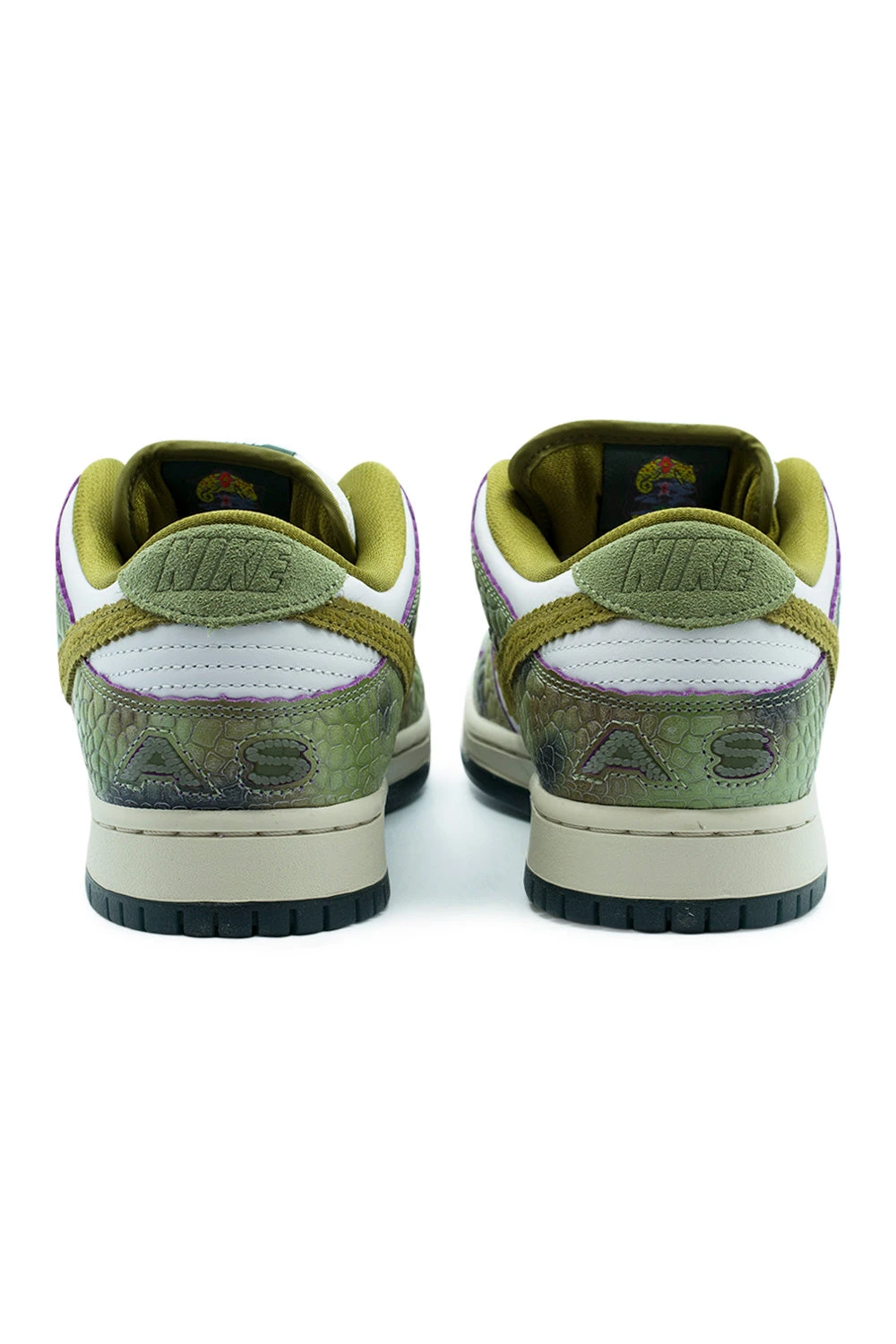 Nike SB Nike SB Dunk Low Pro QS Shoe (Alexis Sablone Chameleon) Oil Green / Desert Moss / White 5 Nike SB Nike SB Dunk Low Pro QS Shoe (Alexis Sablone Chameleon) Oil Green / Desert Moss / White – Bild 3