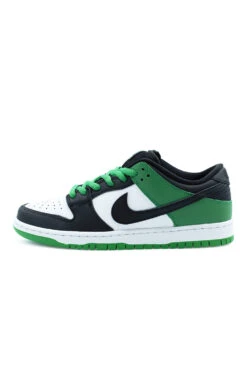 Nike SB Nike SB Dunk Low Pro Shoe Classic Green / Black / White / Classic Green