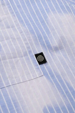 Perks And Mini Perks And Mini Cadence Boxy Shirt Blue Stripe -Skate Verkauf perks and mini cadence boxy shirt blue stripe 04