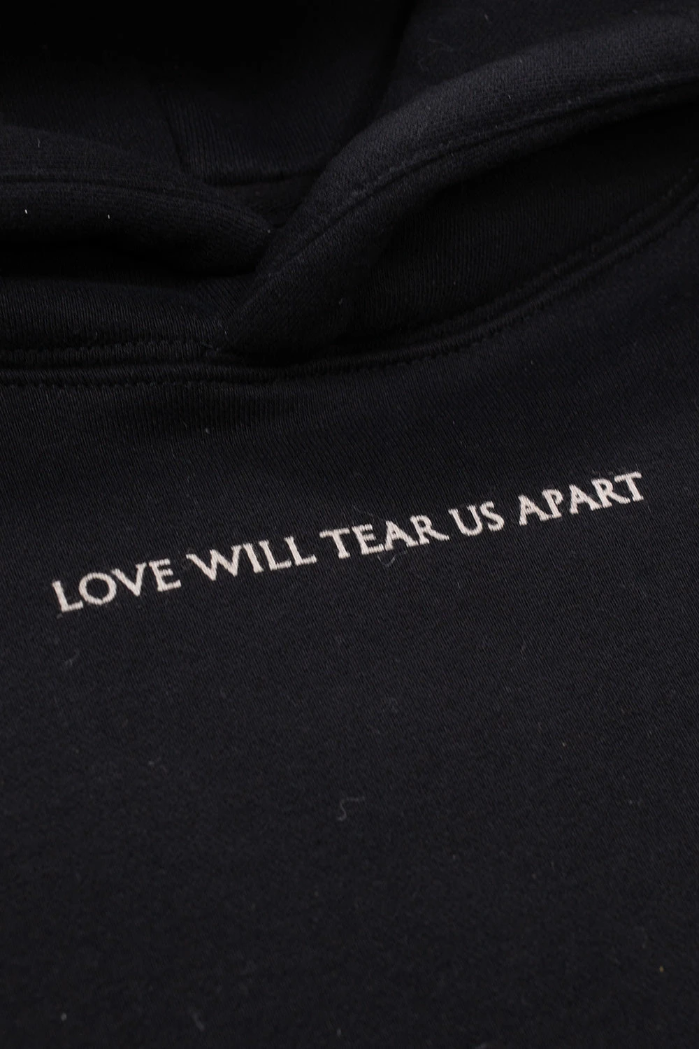 Pleasures Pleasures X Joy Division Tear Us Apart Hoodie Black 6 Pleasures Pleasures X Joy Division Tear Us Apart Hoodie Black – Bild 4