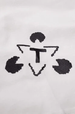 The Trilogy Tapes The Trilogy Tapes Rezzett Boshy T-Shirt White -Skate Verkauf the trilogy tapes rezzett boshy t shirt white 03